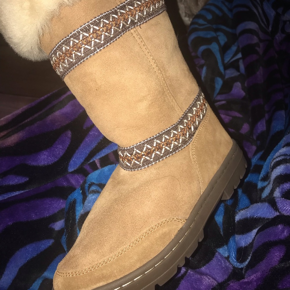 Sundance Revival Uggs